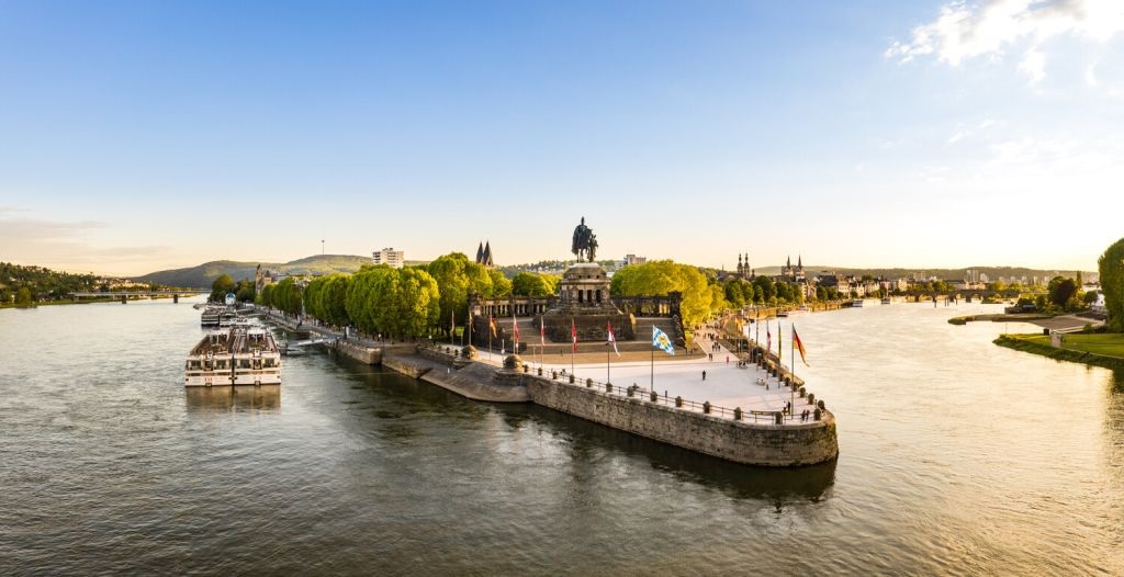 Das Deutsche Eck am Zusammenfluss von Rhein und Mosel