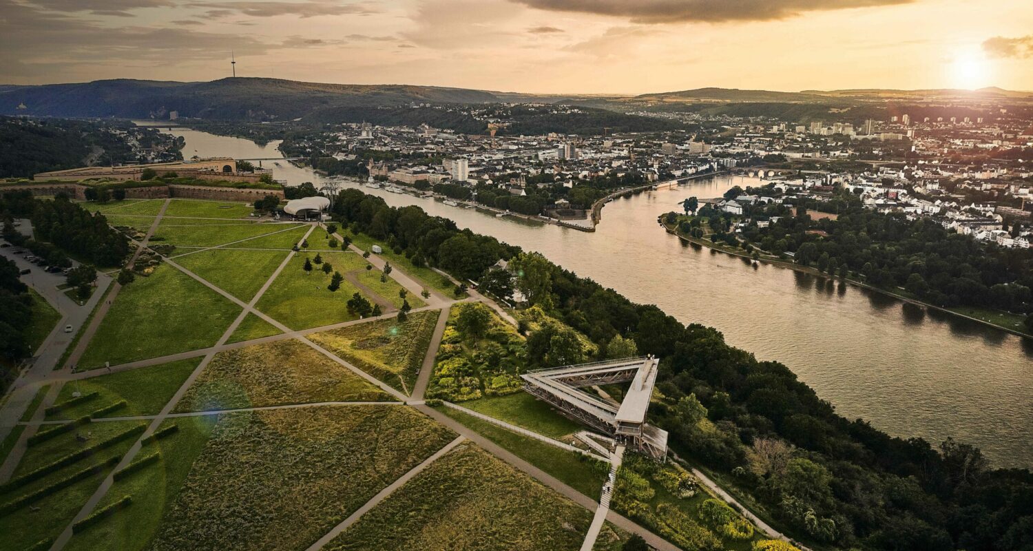 RPT_SP8_DeutschesEck_Gold_ret RPT_SP8_DeutschesEck_Gold_ret