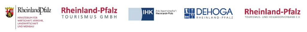Horizontale Logoleiste der Partnerorganisationen der Tourismusstrategie Rheinland-Pfalz. Das sind: Ministerium für Wirtschaft, Verkehr, Landwirtschaft und Weinbau, Rheinland-Pfalz Tourismus GmbH, IHK Arbeitsgemeinschaft Rheinland-Pfalz, Hotel- und Gaststättenverband Rheinland-Pfalz, Tourismus- und Heilbäderverband Rheinland-Pfalz